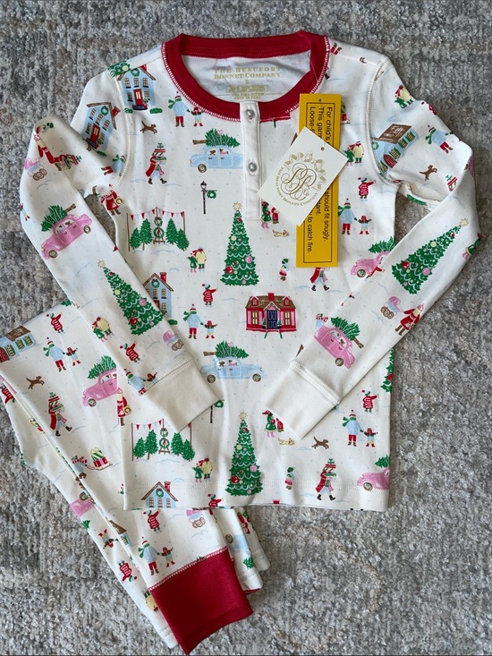 The Beaufort Bonnet Company Other - The Beaufort Bonnet Company Christmas Print Pajama Set